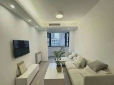 00年品质小区! 板式南北通,小区中心位置!可接受一年付款!