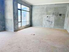 临地铁 楼龄新 朝南 中间好楼层 交通便捷 商品住宅