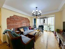 观山小区 精装三房带车位 华东师范小区新环境好