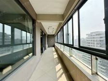 瑞虹新城,五期璟庭!南北通透 带车位 超大横厅2梯1户