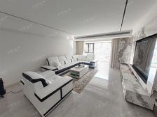 瑞虹新城,真实在售,带车位!全新百万装修 拎包入住