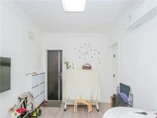 推窗见景,电梯房(五W一)业主打新,诚心卖房,看中都可以谈。