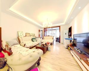 香都美地 3室1厅 东南