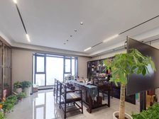 东区 省府旁大四房 全新装修 全天采光 看房方便急售