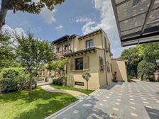 临河独栋8百万精装双首层御品园林南加州风格