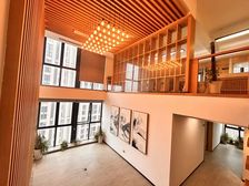 五里店三轻轨星耀天地6.6米层高丨精装看江办公室丨业主直租