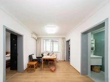 海桐小区 3室2厅1卫 精装修 530万元