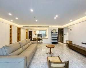 带车位江北嘴万科御澜道大横厅四房 住家安静中央空调带地暖