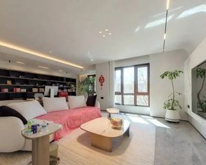 鸿坤花语墅 3室2厅 146.36平户型方正保养好,随时可看
