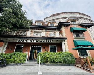 国庆抢惠! 临街独栋(年租30万)星巴克 带停车位 产权清晰