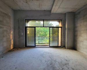 观澜湖御林山别墅 通透,花园面积250平,使用空间大