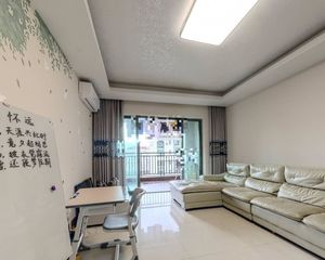 朝南高楼层 通风采光好 精装修可拎包入住