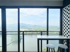 双阳台,一线湖景房,,南北通格局好,采光充足,