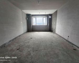 时代馨园 商业配套齐全 产权清晰 八中二中分校 交通便利