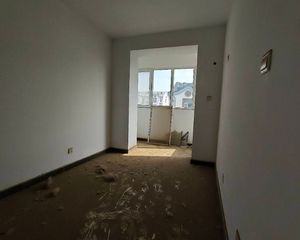 裕华路北国商城对面南向两居 总价26.5万 70南大产支持贷