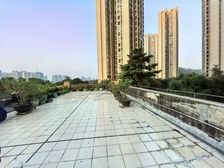 送150方大露台花园保利中宇花园四房两卫住家装修保养靓