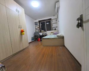 一楼带院子南北通透三居室17中书包房户型好三阳开泰96.8万