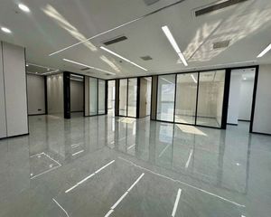 特惠500平出租出售,可分割200平青秀万达广场写字楼办公室