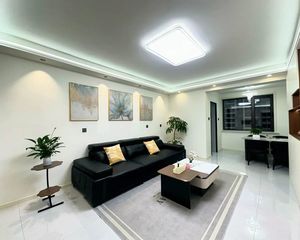 大社区单价3980精装修通透是三室两厅拎包入住