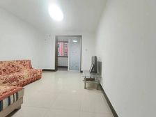 稀缺二楼 新上秒卖 军校 东部风景 瓷砖房大社区 不临街
