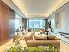绿地海珀外滩2期 5室2厅 292.55平