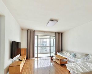 全成都二手房都有—只收2000中介费—时代晶科名苑 3室 南