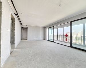 星河WORLD一期 4室2厅 南