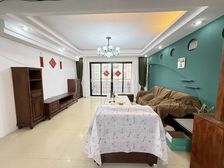 城市花园(长安) 4室2厅2卫 精装修 218万元