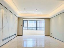 《真实在售》《送车位》《一手保留》《品质小区》《全景落地窗》