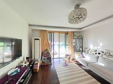 精装大三房|费用透明1个点|配套成熟近地铁