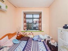 迎亭公寓阁楼房,实用面积大,精装修