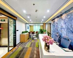 CBD光华路SOHO特价2万,整层私密性强临汉威财富富尔万通