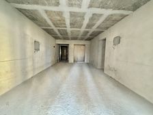 金城片区鹰展旁少有毛坯5房东南向新8小,26楼单价9字头