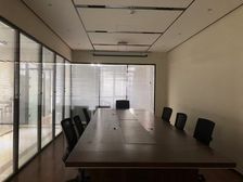 绿地环球文化金融城甲级写字楼 147平中层办公房出租,带