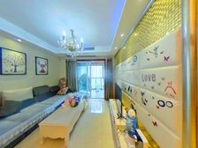 大门口精装三房 人车分流 住家安静