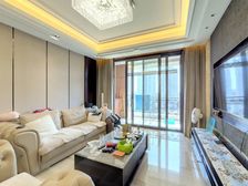 西郊紫薇花园 3室2厅 142.12平带产权车位