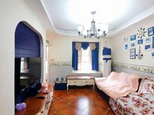 电梯房 双卫格局 房龄新 刚需小三居 精装修 近地铁