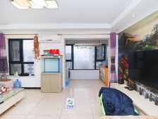 宝龙城南苑 一梯一户 南北通透 中间好楼层,离高速远 带车位