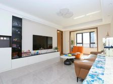 振业御湖 双卫生间 次新小区 装修好 商品房 近地铁