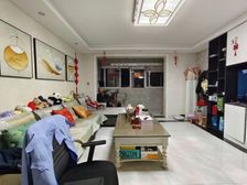 精装大三房 业主置换 诚意出售