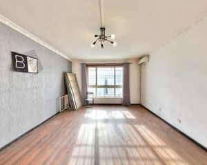 金色房产 三山新新家园 中间层 随时看可议 112.68平