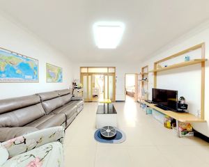 金色房产 裕祥花园 3室2卫 诚意出售 仅有契税中间楼层