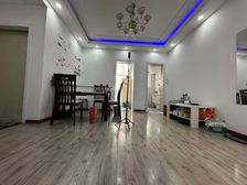 庙泾新村 商业配套成熟 临地铁大两房 看中价钱好谈