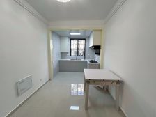 带院子 满五 精装可拎包入住 医疗配套成熟 商品住宅