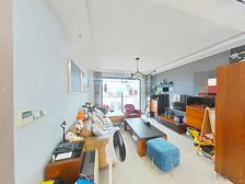 大阁楼!户型好!精装四房二卫!价各空间巨大 带固定车位