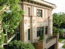 临河看山 坐享2800平地 挑高厅 带电梯泳池 随时可看