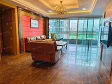 厅宽5 超大主卧价格带车位 小区甄选房源 诚意出售接受置换