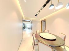 学府壹号院新上185平四居带车位好楼层