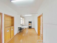 单独委托,可做2房, ,一梯两户,诚意出售,看房有钥匙