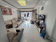 地铁口多层大两房两卫 送小车库单价1.7万 看房随时价格好谈